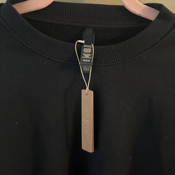 NWT SKIMS Cotton Fleece Classic Crewneck Sweatshirt - Onyx - Medium - Picture 3 of 9